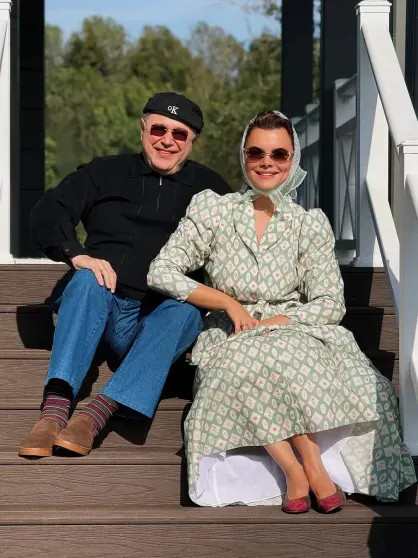 Жена 80-летнего Евгения Петросяна Татьяна Брухунова показала его фото с маленькой дочерью Петросян, Татьяна, Петросяна, Брухунова, очень, юморист, молодости, ошибки, работе, Степаненко, женат, интервью, Матильда, более, БрухуноваТатьяна, Евгения, недвижимостиНынешнюю, Брухуновой, 57летняя, нарядах Но