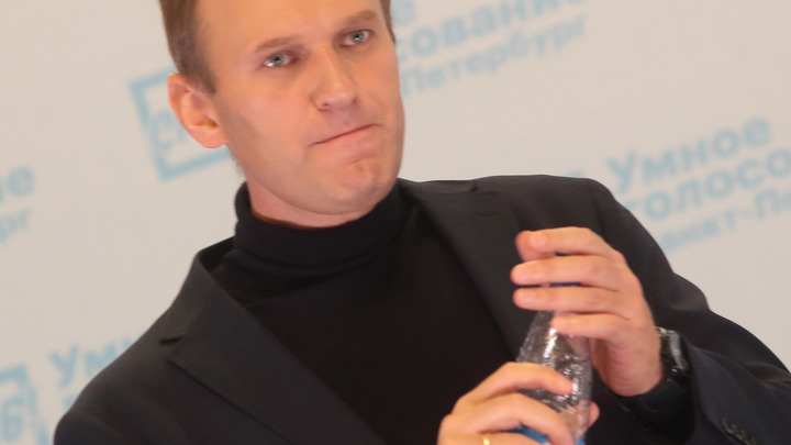 "Он кровь за нас проливал, а эта гнида называет его предателем": Мясников обрушился на Навального