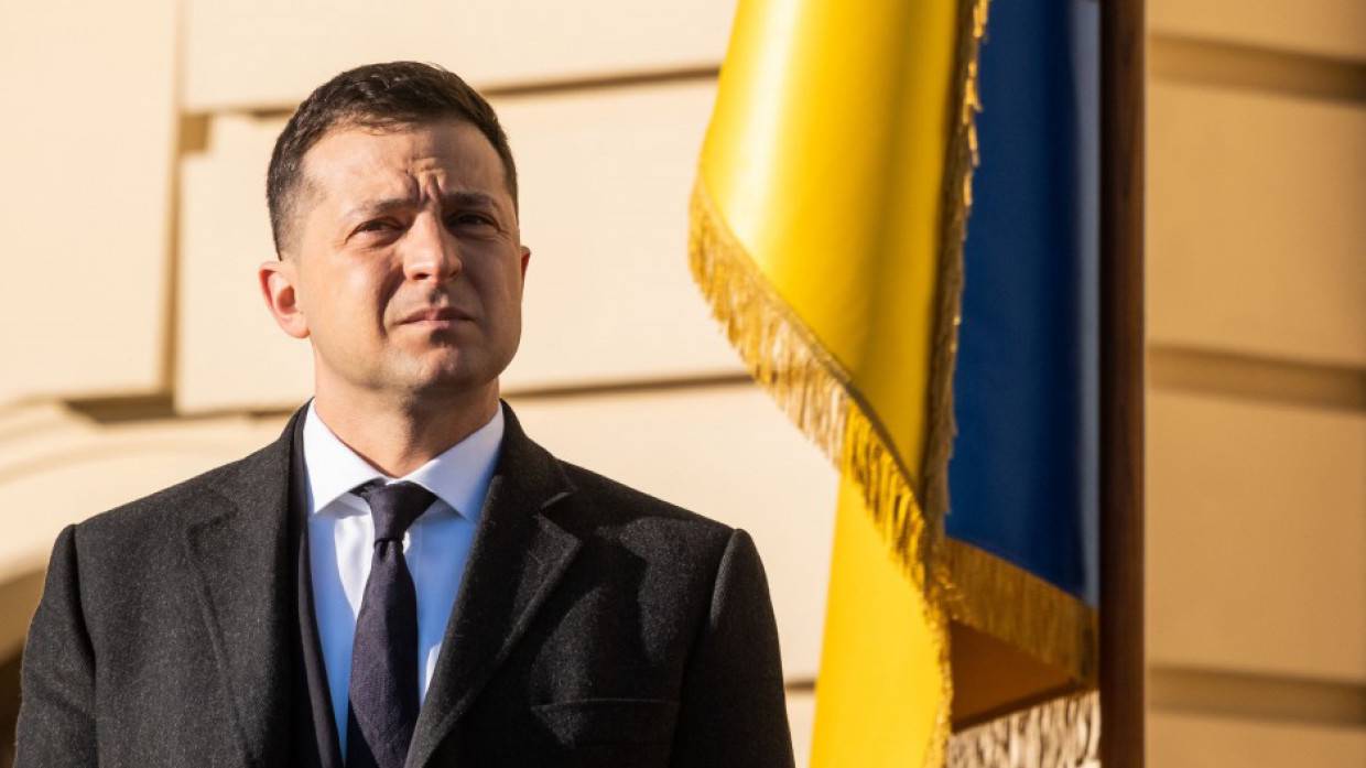 Машины из кортежа президента Украины Зеленского столкнулись в Карпатах