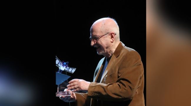Умер режиссер Александр Боголюбов Умер режиссер Александр Боголюбов Шоу бизнес