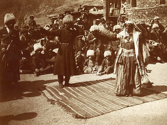 В каком возрасте на Северном Кавказе было принято вступать в брак