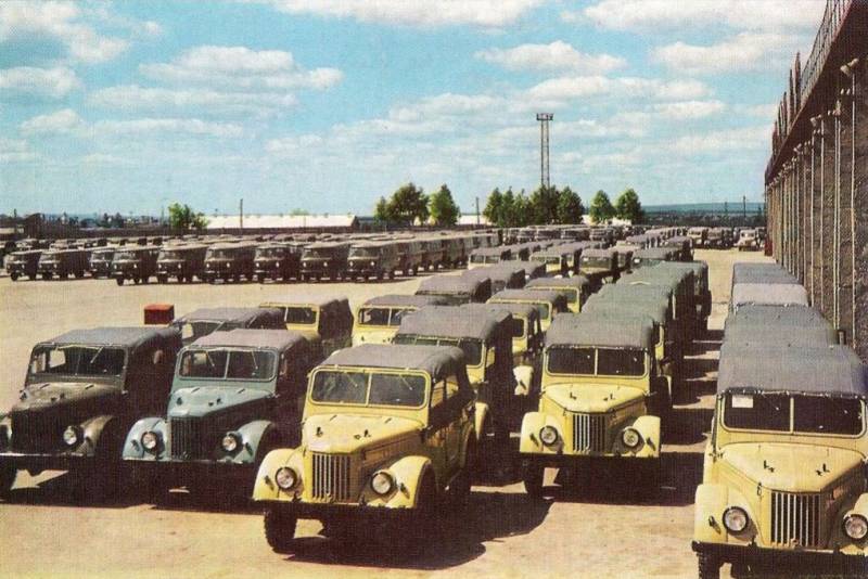 «Надежность опытных образцов низкая»: УАЗ-469 пробивает дорогу в серию оружие