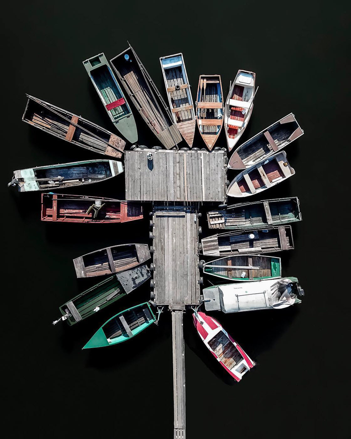 Потрясающие кадры, снятые при помощи дронов Потрясающие кадры, снятые при помощи дронов жизнь