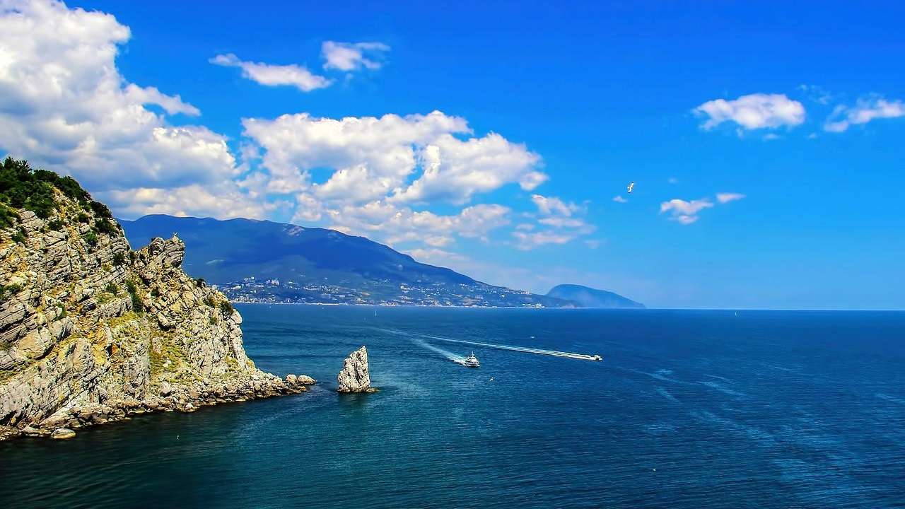 Депутат Бессараб: законопроект о легализации гостевых домов внесут в Госдуму в июне Общество