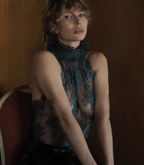 Юлия Коваль повторила культовый образ Жанны Фриске из 