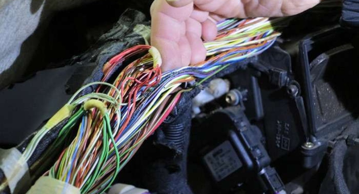 Как защитить проводку машины? Автомобильный лайфхак