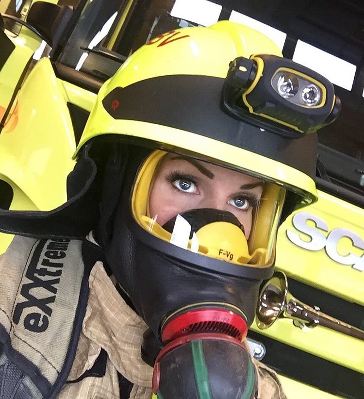 Гунн Нартен, «самая красивая женщина-пожарный» Гунн Нартен, женщина, пожарный