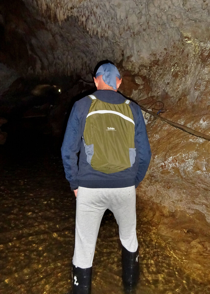 Восточная Абхазия. Пещера Абрскила. Первая часть пути 