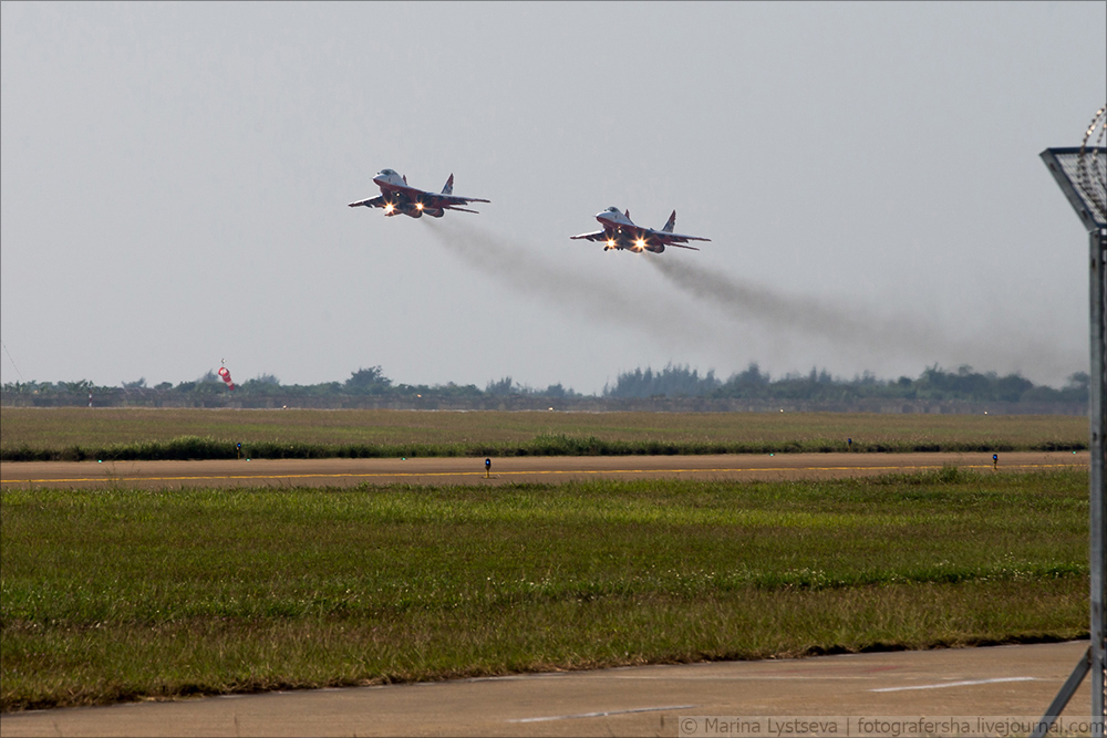 Русские витязи и Стрижи на China Airshow 2016