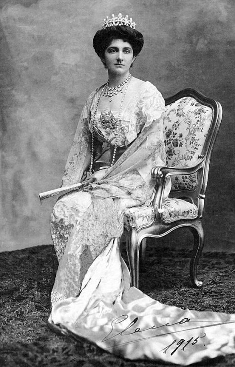 Елена Черногорская, королева Италии