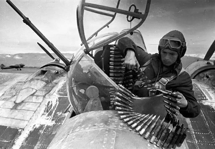 Оружие Второй мировой. Крупнокалиберные авиационные пулемёты Оружие Второй мировой. Крупнокалиберные авиационные пулемёты оружие