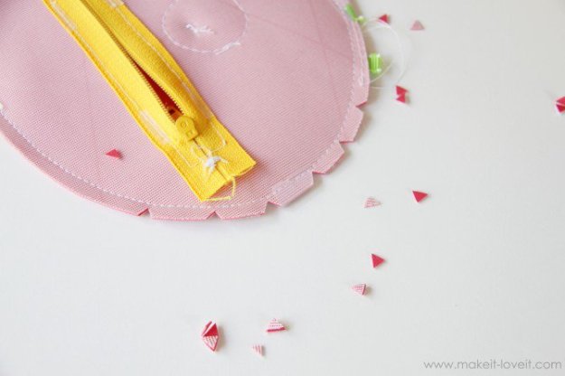 Zipper-Mouth-Pencil-Case-10