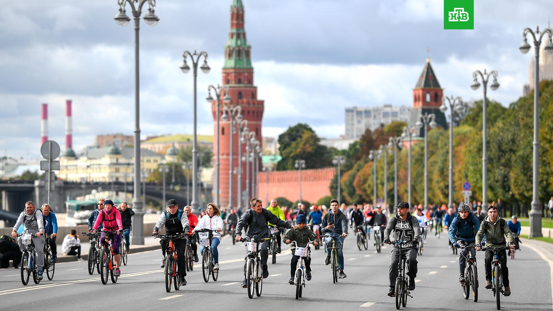 Сентябрь 2019 москва. Московский осенний велофестиваль. Московский велофестиваль 2022. Велопарад 2022 Москва 4 сентября. Весенний велофестиваль 2022.