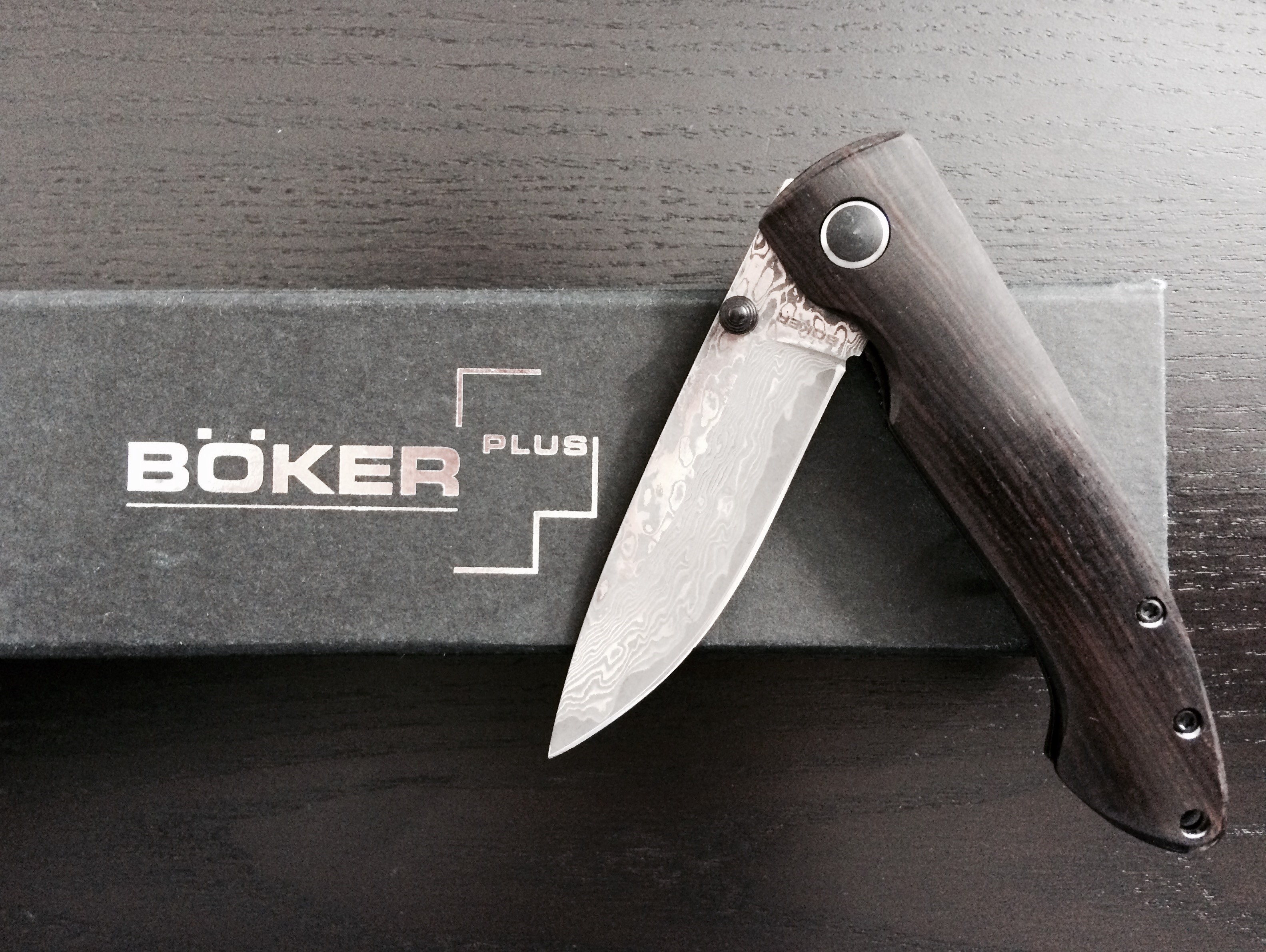 Самый дешевый нож. Boker Plus Damascus Gent 2. Boker Plus Damascus Gent. Нож Бокер джентльмен. Boker Damascus Slipjoint.