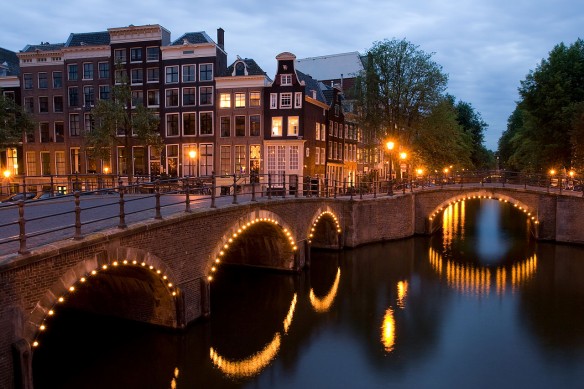 Амстердам. Фото: wikipedia.org/Massimo Catarinella