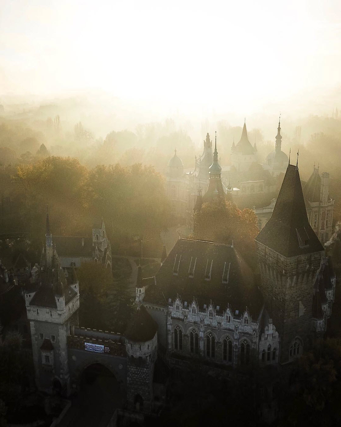 Потрясающие кадры, снятые при помощи дронов Потрясающие кадры, снятые при помощи дронов жизнь