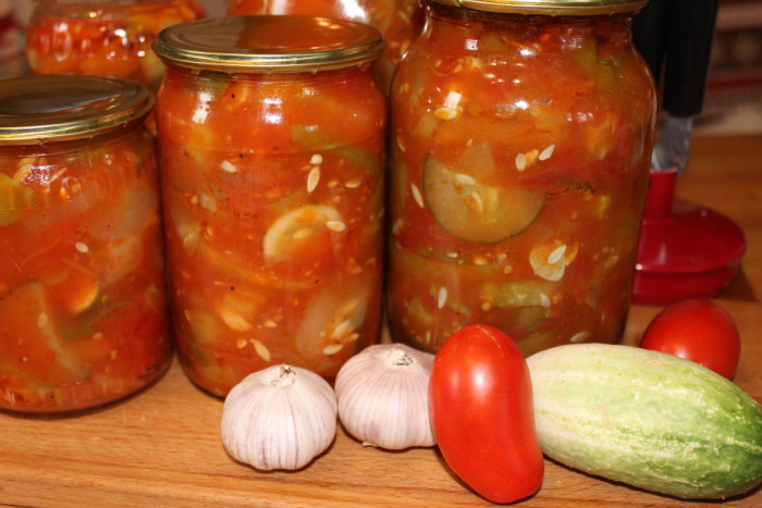 Рецепт овощного салата на зиму «по-грузински». Потрясающий вкус!