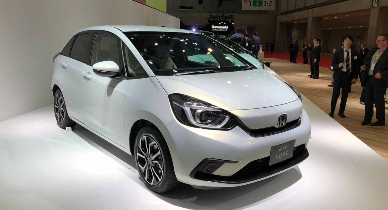 Обзор гибридного хэтчбека Honda Jazz Hybrid Обзор гибридного хэтчбека Honda Jazz Hybrid Автомобили