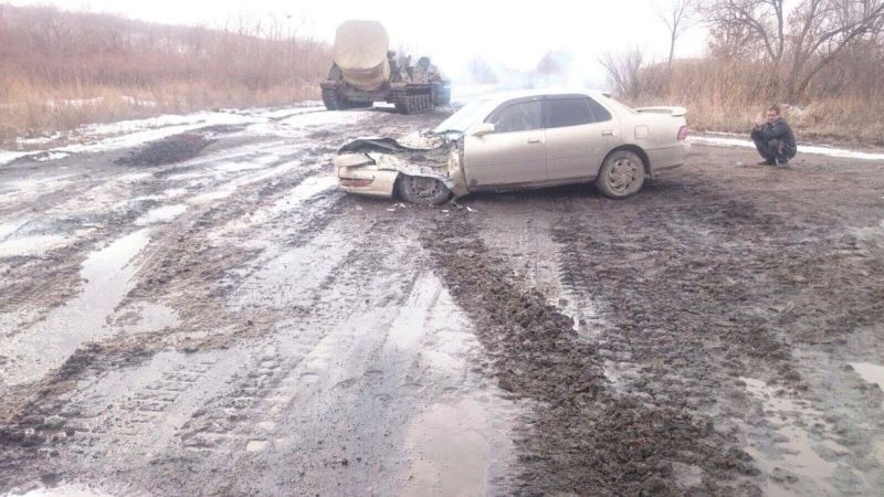 Приморский водитель попытался проскочить перед самоходным минометом