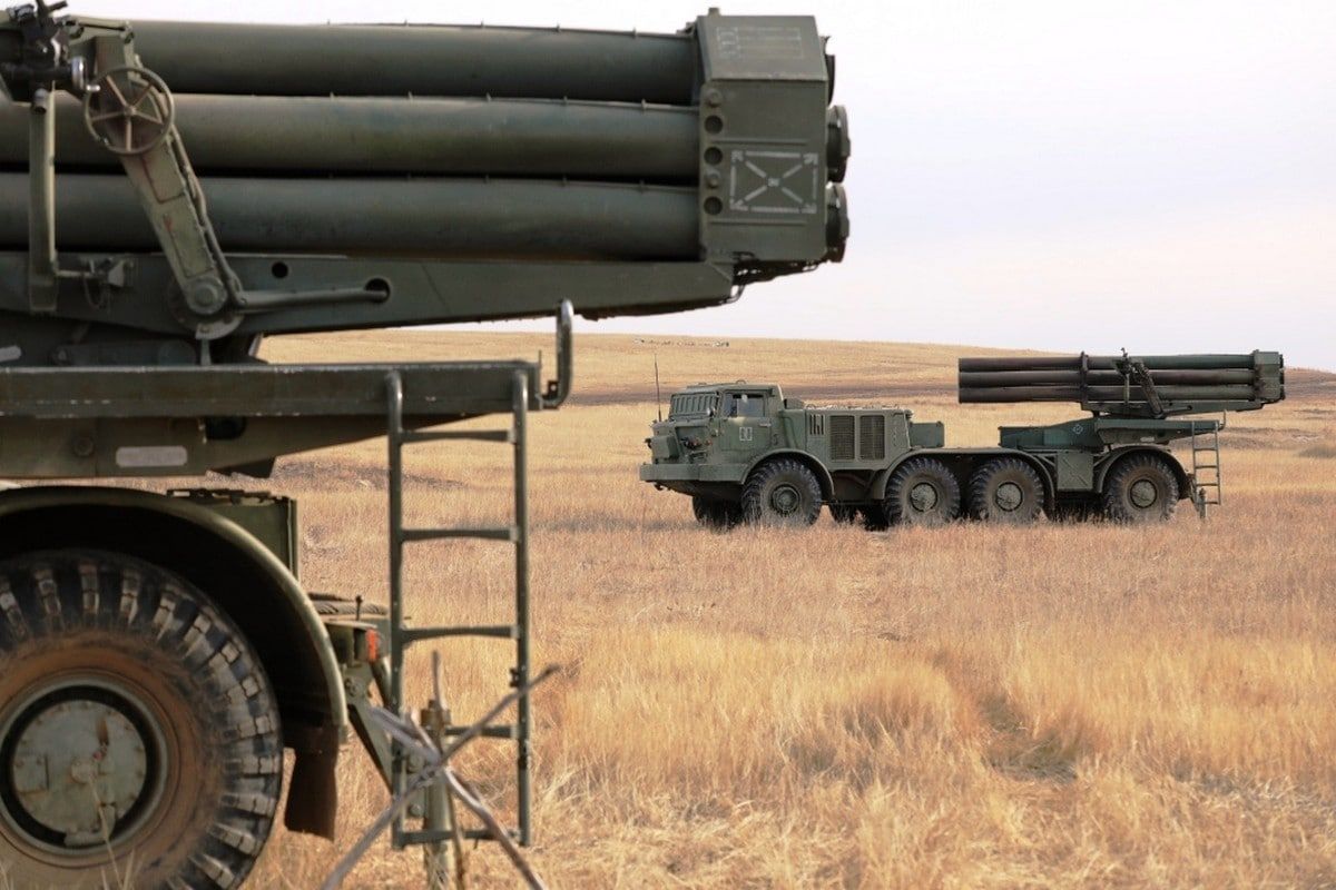 Минобороны РФ продемонстрировало кадры боевой работы РСЗО «Ураган» по военным объектам ВСУ