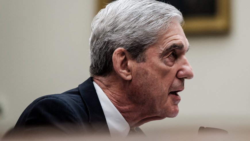 Американист назвал Роберта Мюллера символом старческого слабоумия правосудия в США