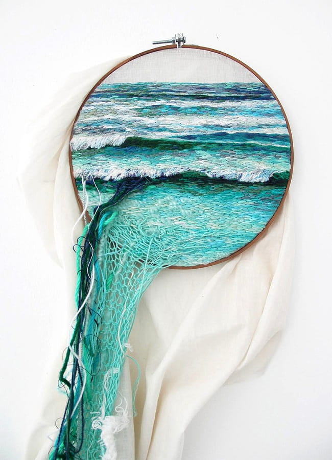 Необычная композиция морской тематики выполненная из шерстяных ниток