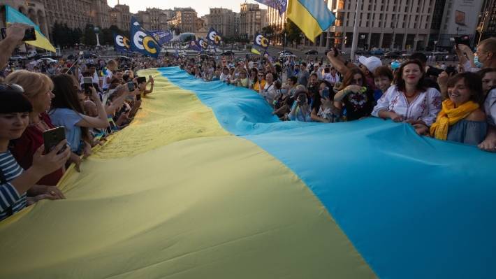 «Сколько заплатили?» Украинцы высмеяли акцию в Харькове в поддержку протестов в Казахстане