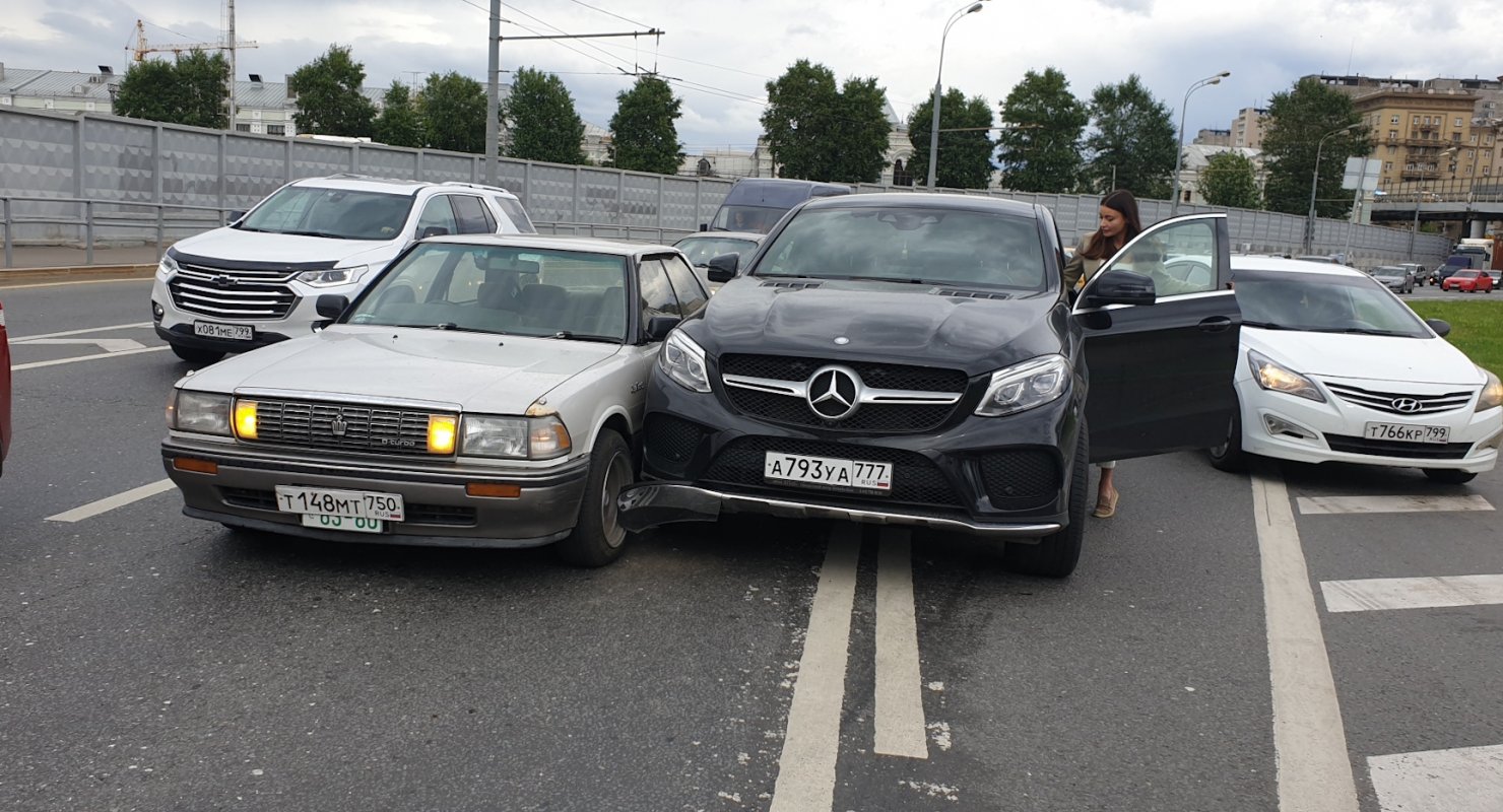 ДТП с несколькими автомобилями — оформление, выплаты