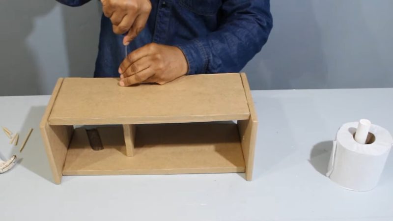 Чудесная, а главное нужная вещь в хозяйстве, которую вы сможете сделать своими руками из картона домашний очаг,рукоделие,самоделки,своими руками,умелые руки