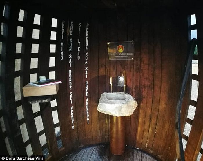 9 самых неожиданных фонтанов, из которых льётся совсем не вода 9 самых неожиданных фонтанов, из которых льётся совсем не вода мир,страны,туризм