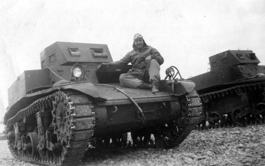 ​Light Tank M1A1 в составе 4-й танковой дивизии, осень 1941 года. Доживали бывшие кавалерийские машины свой век как учебные танки - Броня для американской кавалерии | Военно-исторический портал Warspot.ru