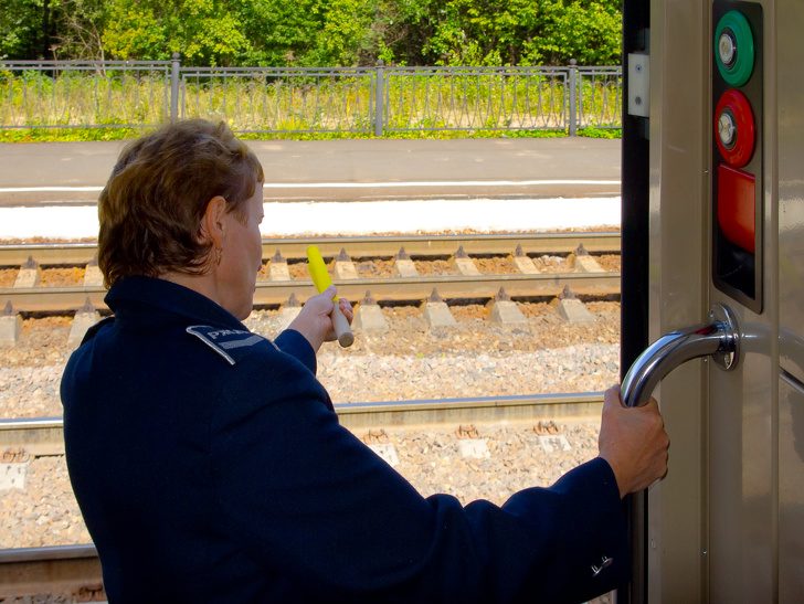 Проводники рассказывают о своей профессии и делятся секретами Проводники рассказывают о своей профессии и делятся секретами история,отдых,поезда,проводники,турист