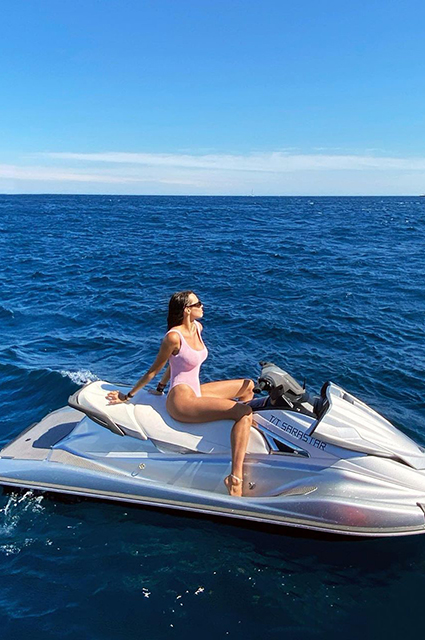 Анастасия Решетова и Тимати встретились после месяца разлуки и развеяли слухи о своем разладе Анастасия Решетова и Тимати встретились после месяца разлуки и развеяли слухи о своем разладе Звездные пары