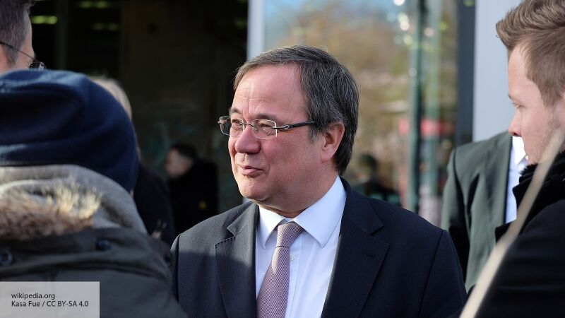 В России оценили позицию преемника Меркель по отмене санкций