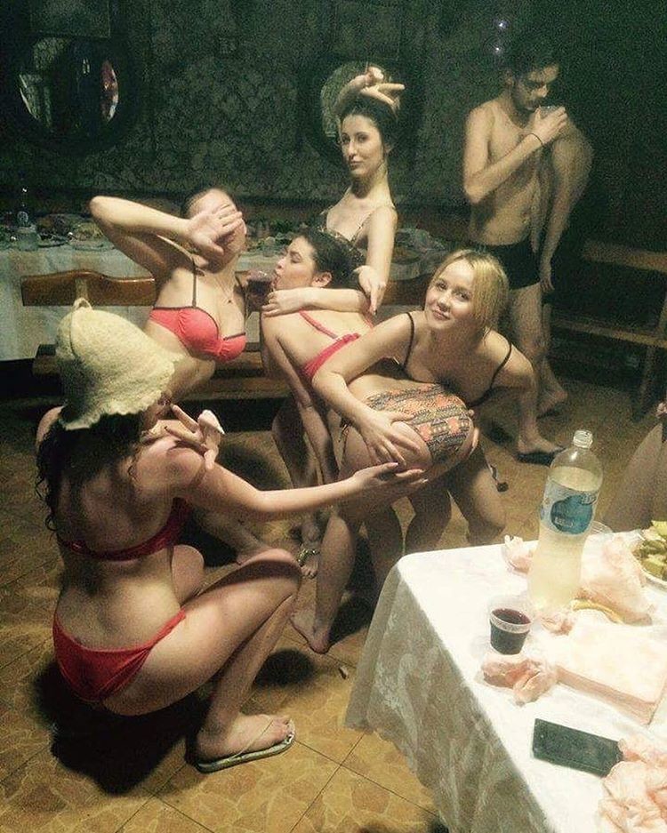 "Воспитание", "целомудрие" и "скромность": вся правда о студенческих вечеринках вечеринки, прикол, тусовки, юмор