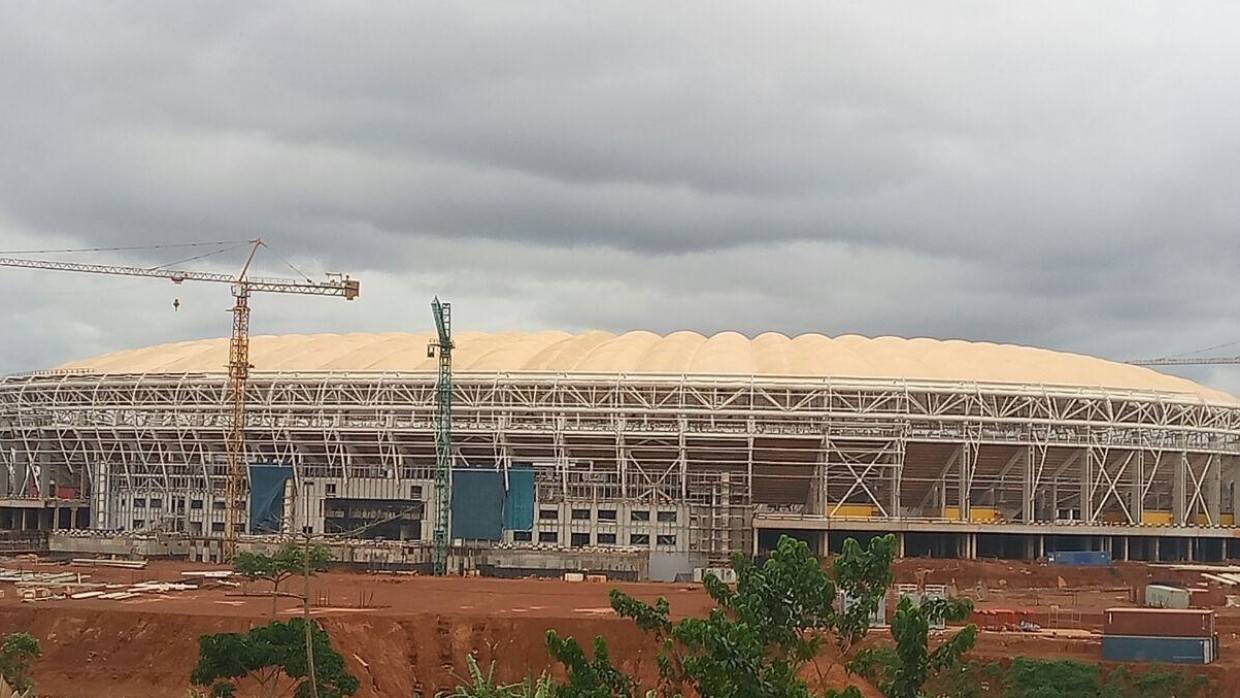 Жертвами давки перед матчем Кубка Африки по футболу в Камеруне стали минимум семь человек