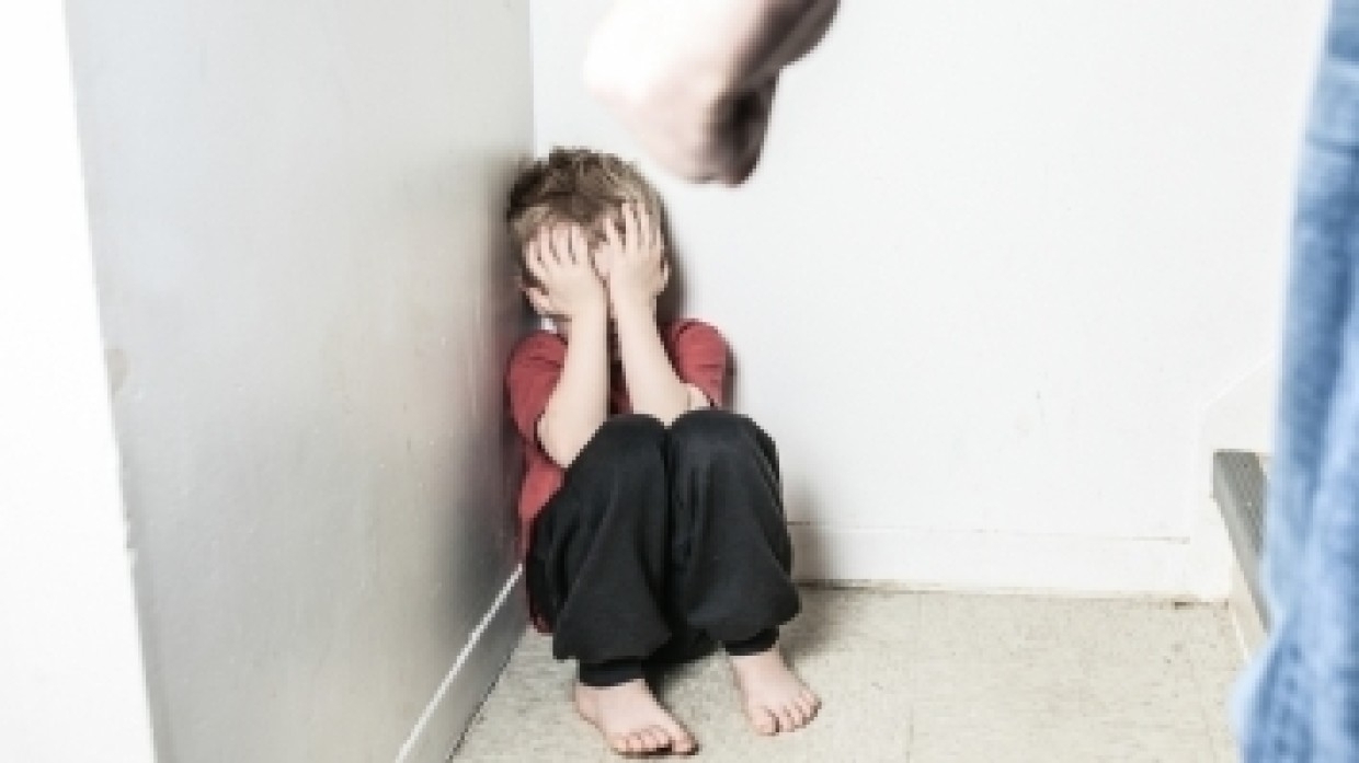 Жительница Краснодара ответит перед судом за издевательства над своим малолетним сыном