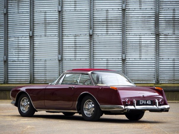 Ринго Старр и Facel Vega Facel IIСтоимость: 32 391 301 руб.Барабанщик Beatles стал владельцем...