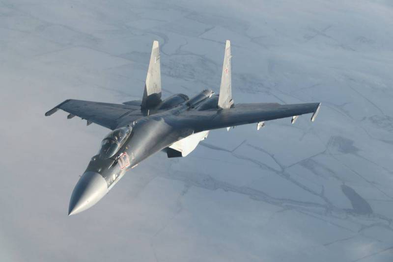 В Беларусь направлены эскадрилья Су-35 и два дивизиона С-400 Новости