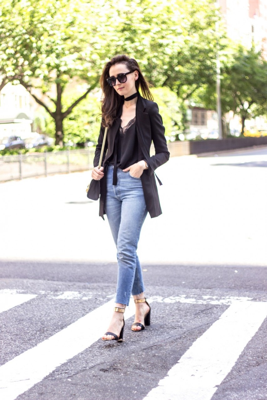 NYC Blogger: Blazer and mom jeans 8