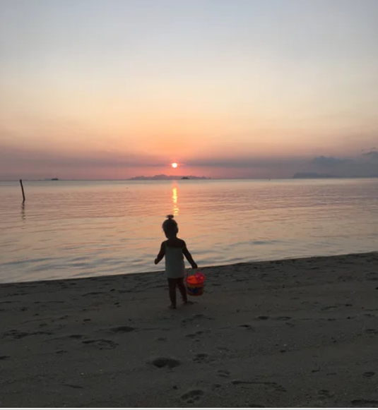 Анатомия эмиграции. Валят не из государства, валят именно из страны!