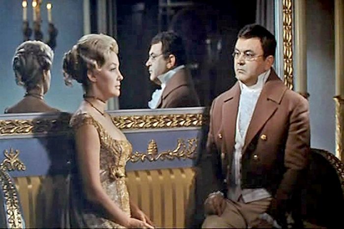 Сергей Бондарчук в роли Пьера Безухова, Ирина Скобцева в роли Элен Безуховой в фильме "Война и мир", 1967 год. / Фото: www.fakty.ua