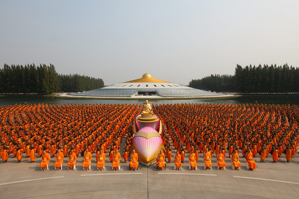 wat-phra-dhammakaya-05