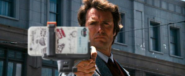 оружие заменили на селфи-монопод 