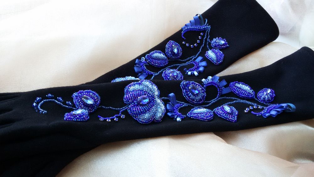 Делаем на длинных перчатках декор под гжель гжель,одежда,рукоделие,своими руками