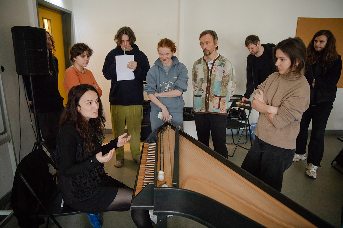 Занятия в Hauntology Lab