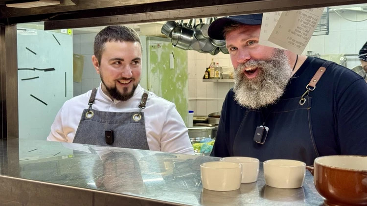 У Крейна (справа на фото) есть русские корни. Фото: пресс-служба департамента потребительской сферы Краснодарского края