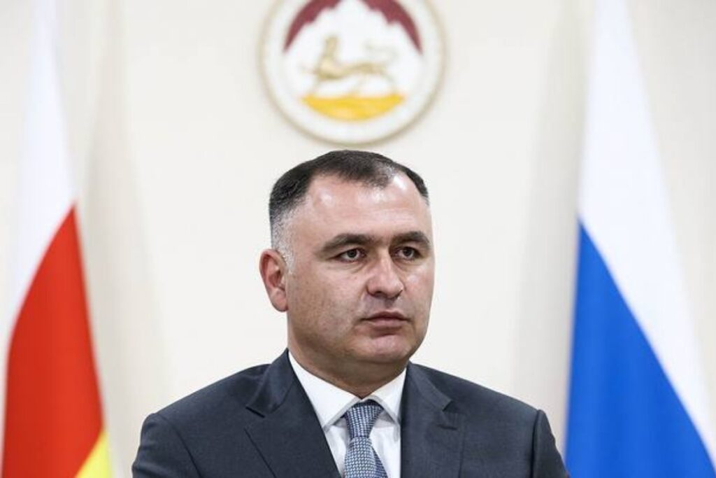 Южная Осетия откладывает референдум о присоединении к России