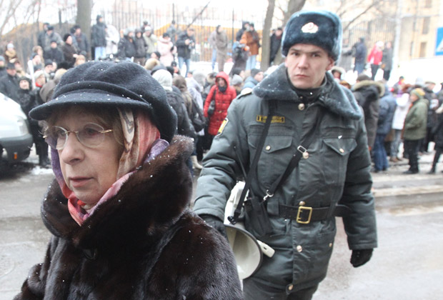 Ахеджакова: Что-то должно случиться, чтобы люди очнулись Ахеджакова: Что-то должно случиться, чтобы люди очнулись