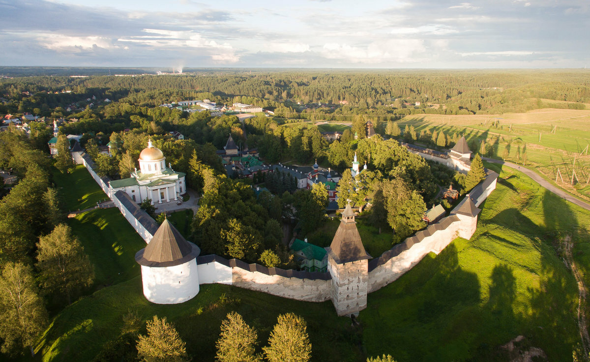 Псково-Печерский монастырь. Картинка из открытого источника.